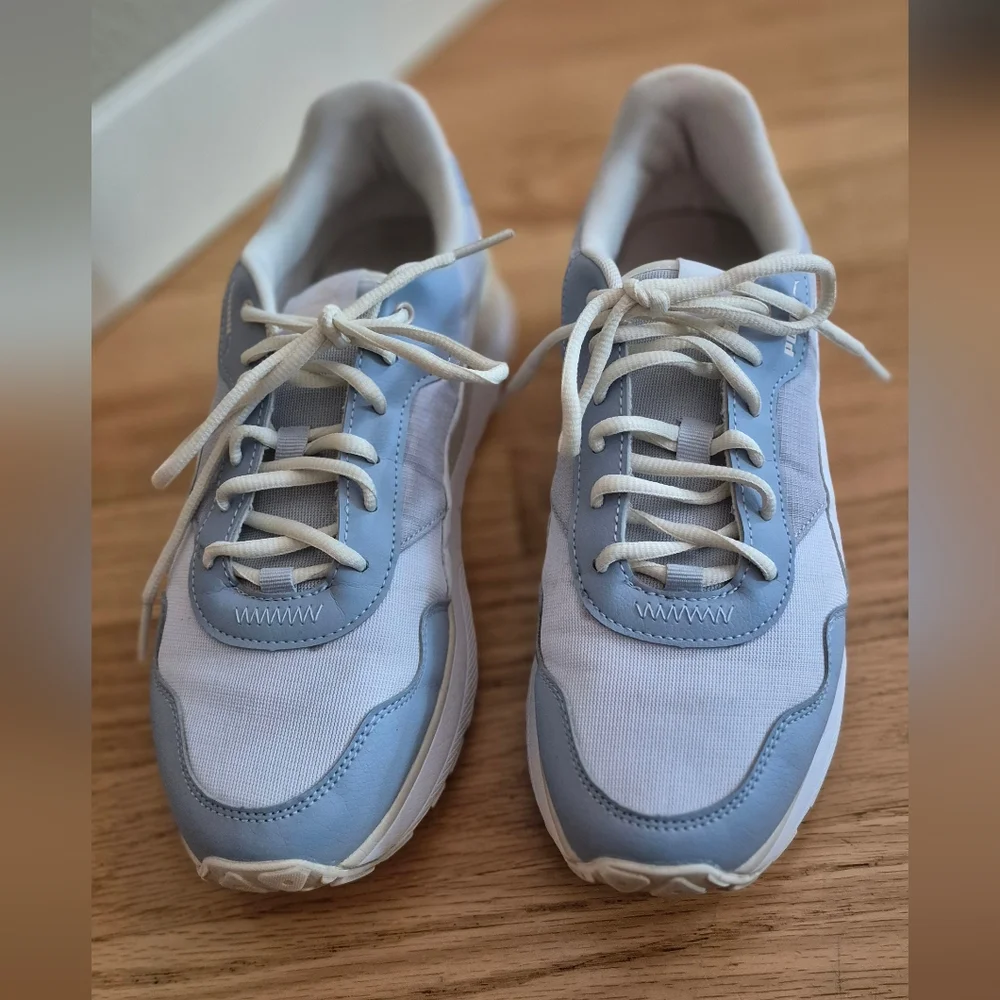 Puma Women's Size 10 Voyage R78 Blue White Pink Sneakers GUC - Picture 3 of 10